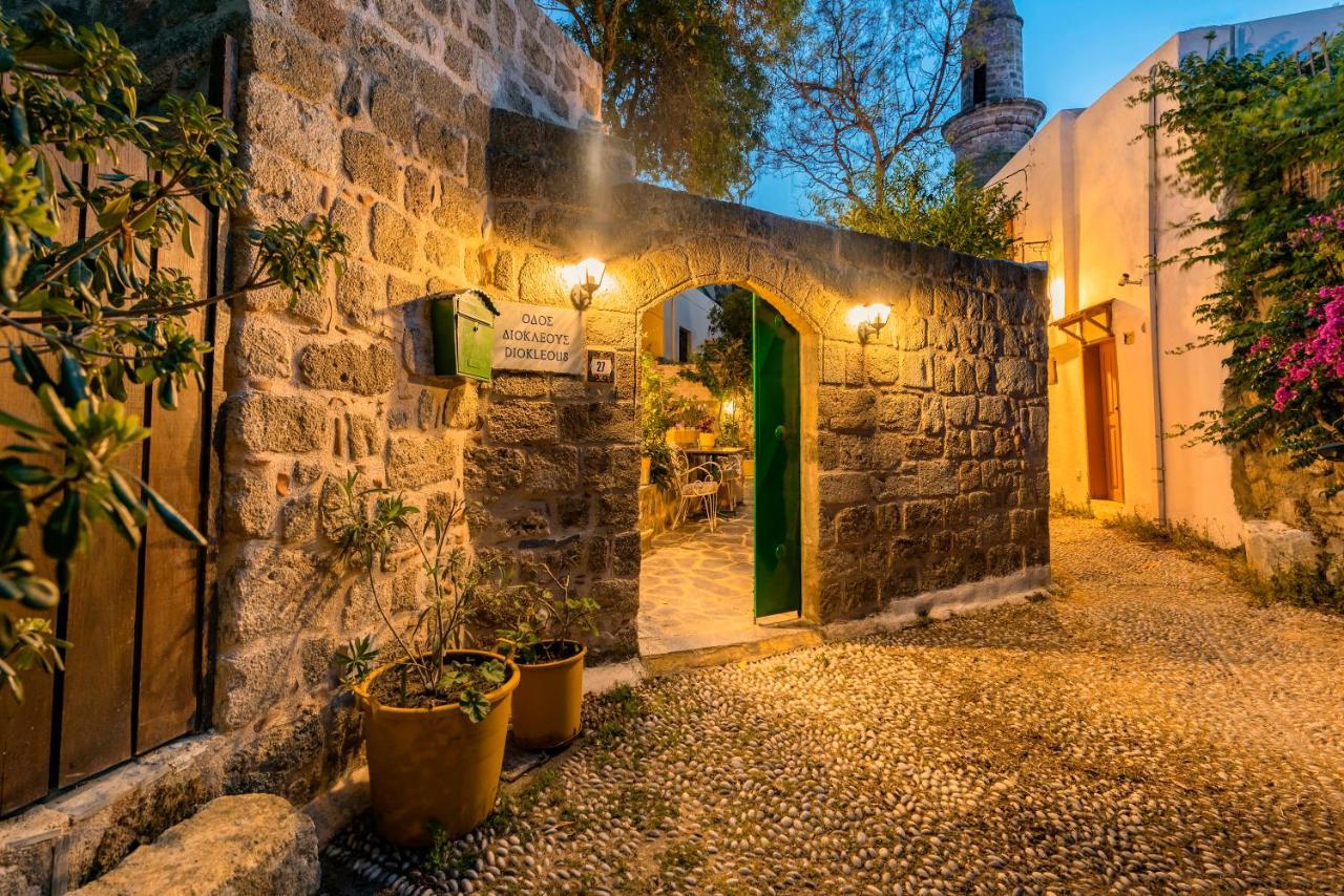 Secret Garden - Old Town Apartment Rhodes City Luaran gambar