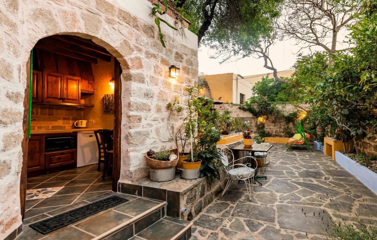 Secret Garden - Old Town Apartment Rhodes City Luaran gambar