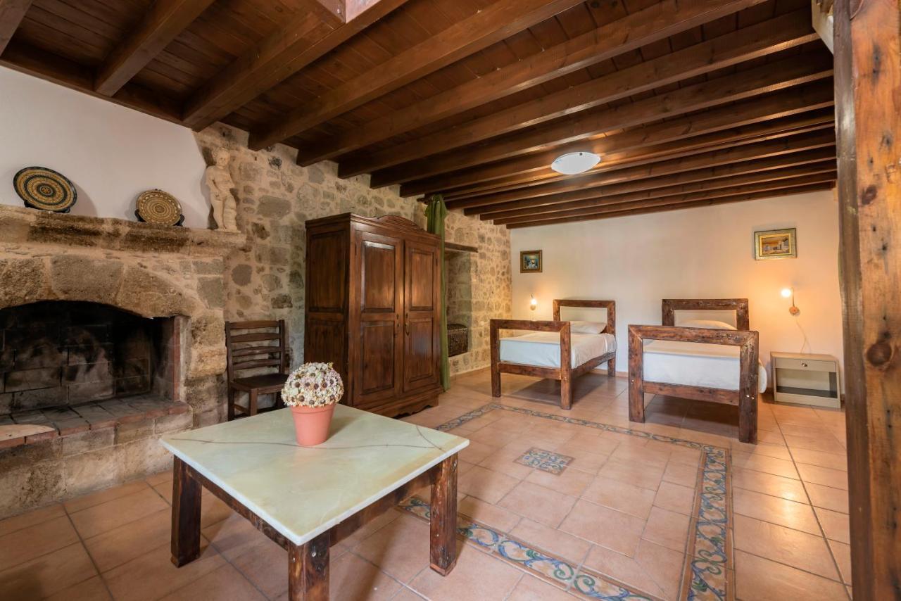 Secret Garden - Old Town Apartment Rhodes City Luaran gambar